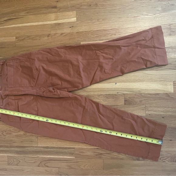 Cute rust color jeans - Picture 2 of 3